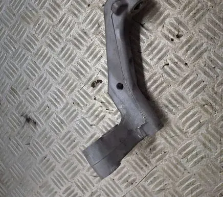 Citroen DS4 Engine mount bracket 30420A