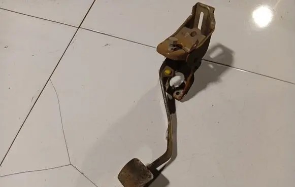 Honda Civic Brake pedal 