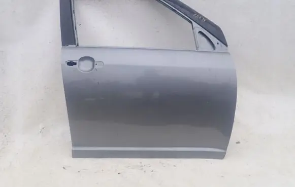 Suzuki Swift I Front door