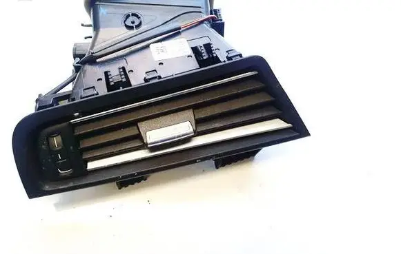 BMW 5 GT F07 Dash center air vent grill 64229166887 F3916689310