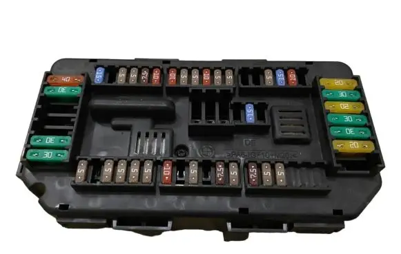 BMW M4 F82 F83 Fuse box set 9389068 878708 19549000001