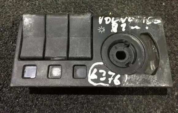 Volvo 440 Fog light switch 447850