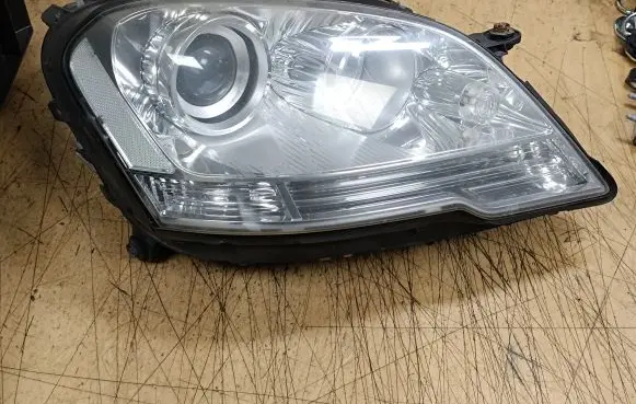 Mercedes-Benz ML W164 Headlight/headlamp A1648202259