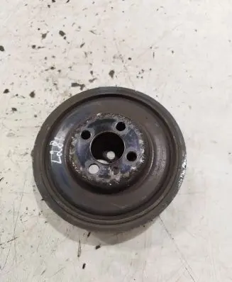 Volkswagen PASSAT B7 Crankshaft pulley 038105243M