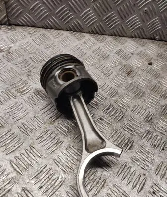 Land Rover Discovery 3 - LR3 Piston with connecting rod