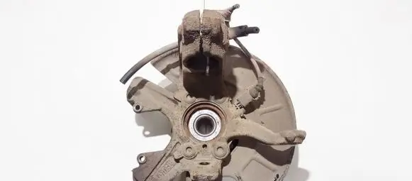 Volkswagen Golf V Front wheel hub