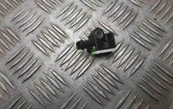 Tesla Model X Airbag deployment crash/impact sensor 106005800A