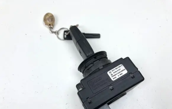 Audi A8 S8 D3 4E Ignition lock 3D0905865E 33300101