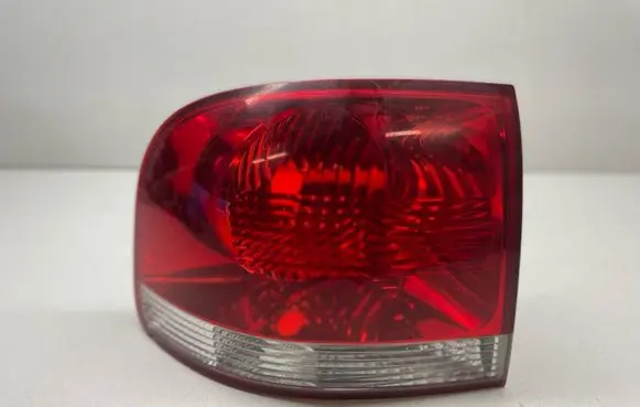 Volkswagen Touareg I Rear/tail lights 7L6945095K