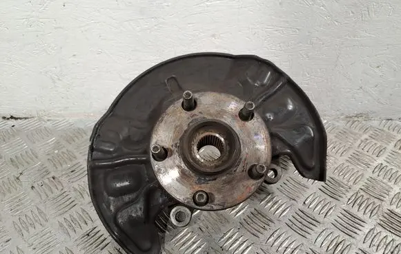 Toyota Corolla Verso AR10 Front wheel hub 432110F010 4350205040