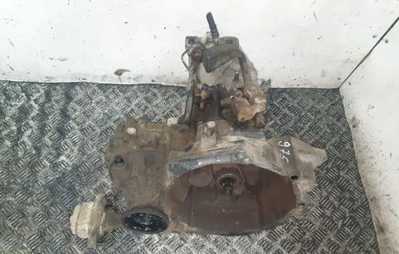 Skoda Octavia Mk1 (1U) Manual 5 speed gearbox EGS 370228