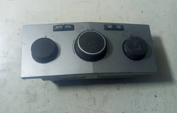 Opel Zafira B Climate control unit 13168099