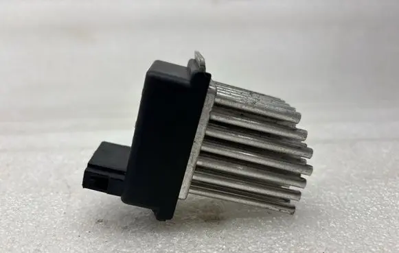 Audi A6 Allroad C6 Heater blower motor/fan resistor 4B0820521