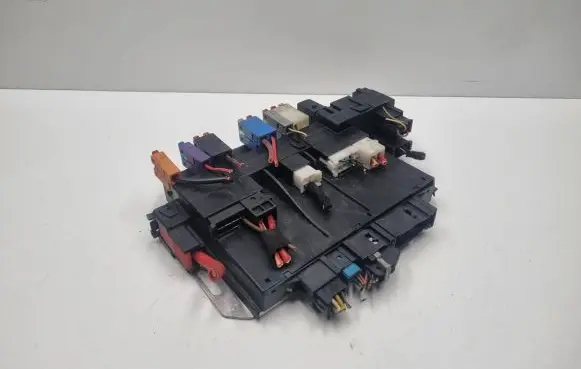 Mercedes-Benz S W220 SAM control unit A0325458332 0325458332