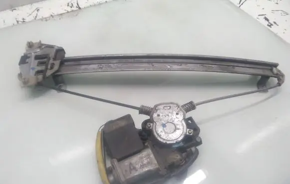 Mitsubishi Galant Front door window regulator with motor 0620200083
