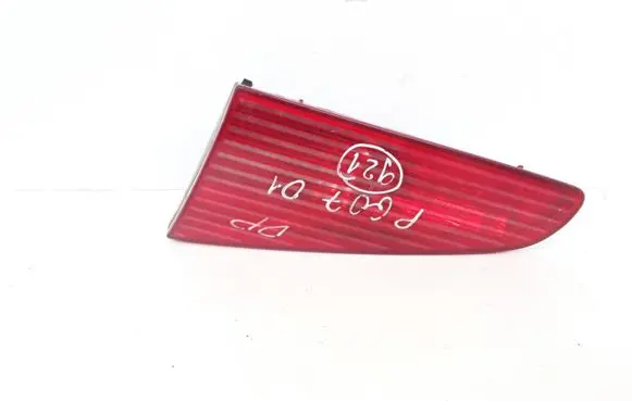 Peugeot 607 Tailgate rear/tail lights