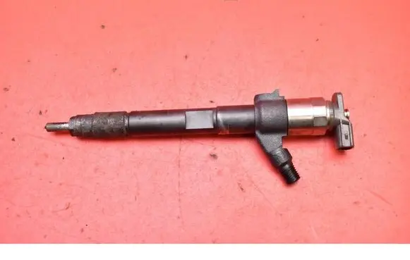 Fuel injector