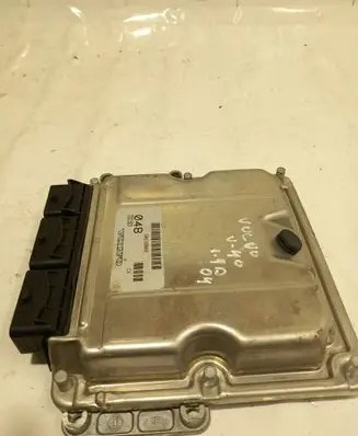 Volvo S40, V40 Engine control unit/module 0281010441 8200126494