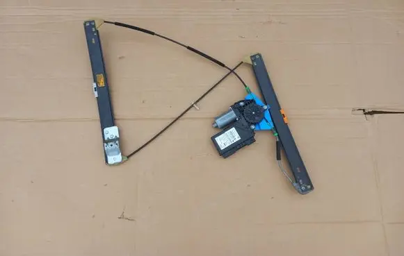 Front door window regulator with motor