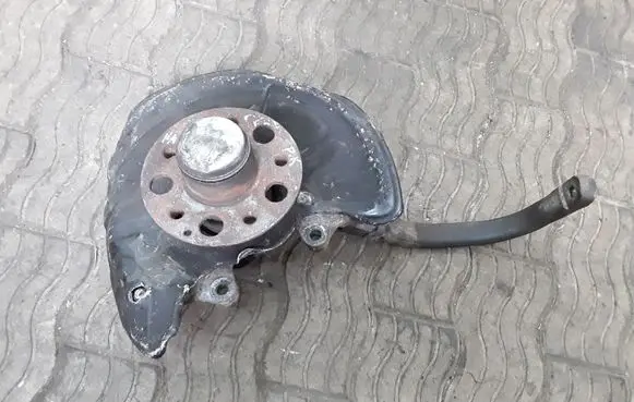 Mercedes-Benz CLS C219 Front wheel hub NOCODE