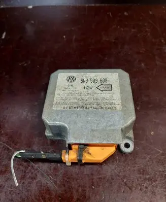 Volkswagen PASSAT B4 Airbag control unit/module 6N0909603 5WK4137 089501071