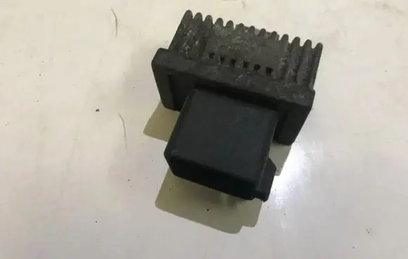 Renault Trafic II (X83) Glow plug pre-heat relay 770015073