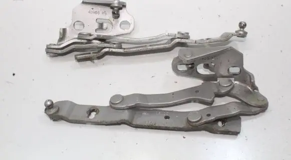 Porsche Boxster 986 Tailgate/trunk/boot hinge 98651215101 98651215201