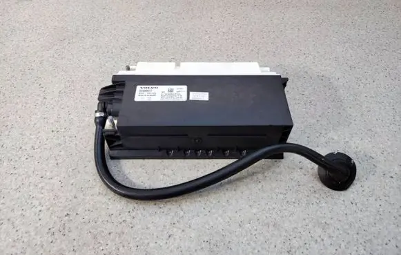 Volvo XC40 Hybrid / electric car battery 32300677