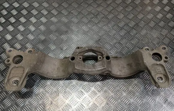 Audi A4 S4 B7 8E 8H Gearbox mounting bracket 8e0399289ag