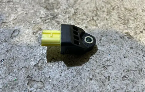 Toyota RAV 4 (XA40) Airbag deployment crash/impact sensor 8983112030 41075RY6