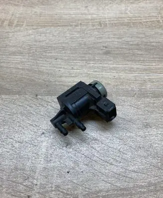 Volkswagen PASSAT B5.5 Turbo solenoid valve 1J0906283A