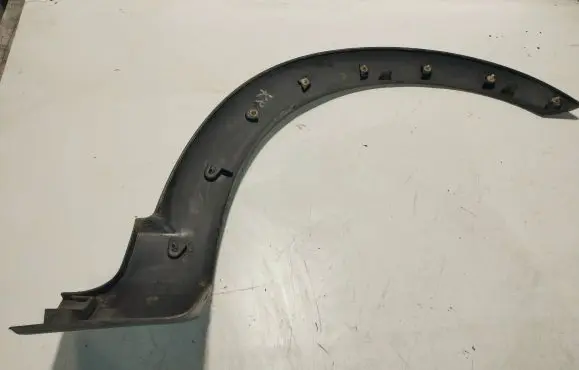 Volvo XC70 Front arch trim 8620128 9190877