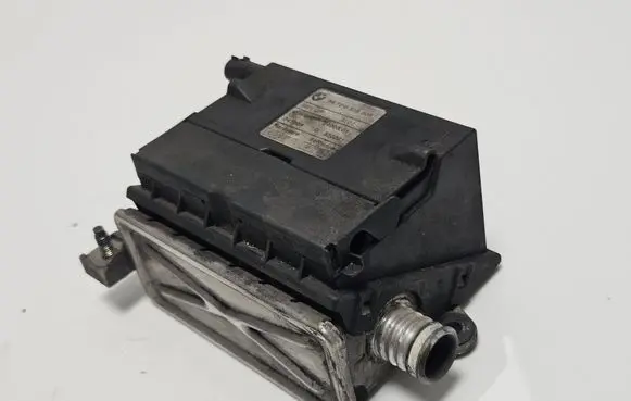 BMW X3 E83 Coolant heater 64126918806 04T069 NE512P