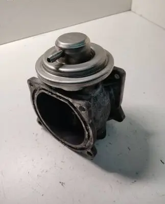 Volkswagen Touareg I EGR valve 07Z131501A V200 336315033