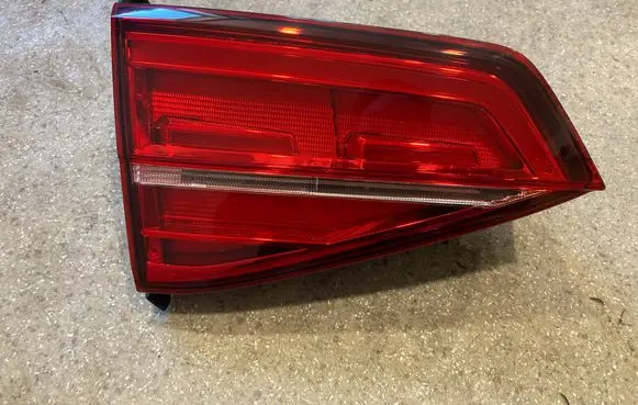 Volkswagen Jetta VI Tailgate rear/tail lights 5C6945307J