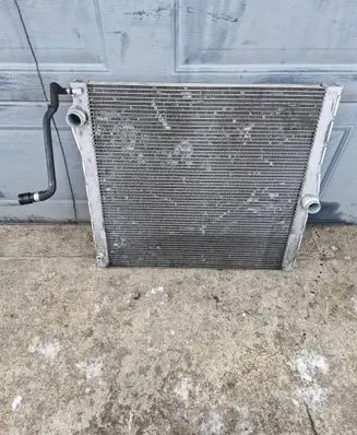 BMW X5 E70 Coolant radiator 4560592 17117585036 7585036