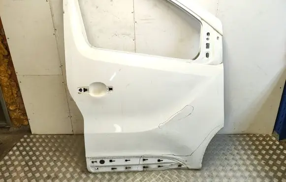Renault Trafic III (X82) Front door