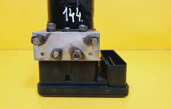 Renault Espace IV ABS Pump 10096014233 8200159837D