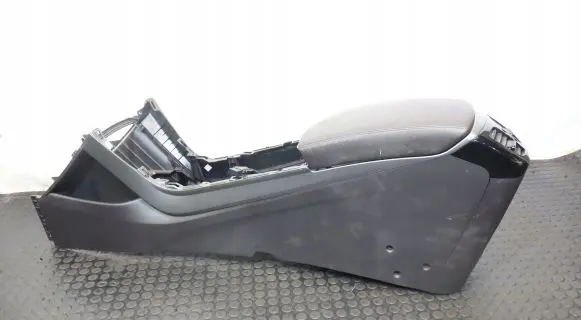 Hyundai i40 Center console