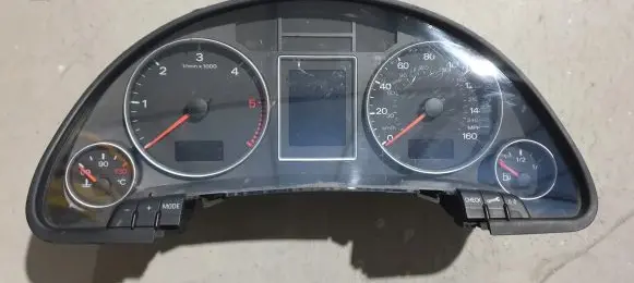Audi A4 S4 B7 8E 8H Speedometer (instrument cluster) 8E0920951E