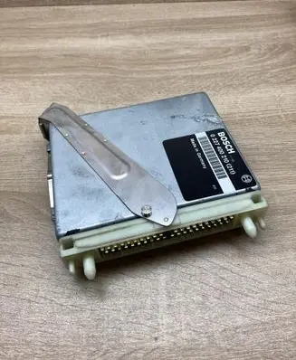 Volvo 850 Engine control unit/module ECU P06842678 0227400210 T92313638