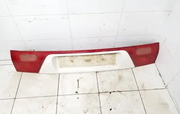 Seat Alhambra (Mk1) Rear light center trim bar blend 962608 7m0945259 7m0943021