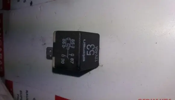 Volkswagen PASSAT B5 Other relay 141951253B