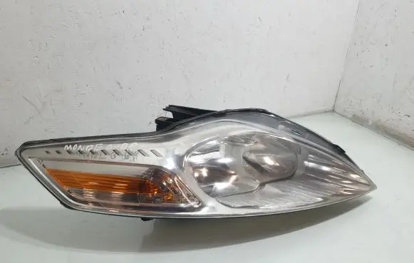 Ford Mondeo MK IV Headlight/headlamp BS7113W029AF