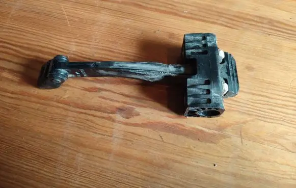 BMW 3 GT F34 Rear door check strap stopper 7446732 7446731
