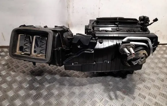 Audi A4 S4 B9 Interior heater climate box assembly 8W1820005C