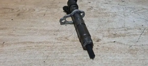 Volvo XC60 Fuel injector 31272767