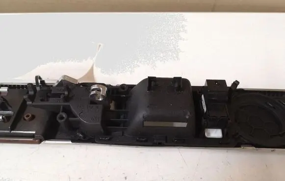 Volkswagen Touareg I Front door interior handle 7L6867439