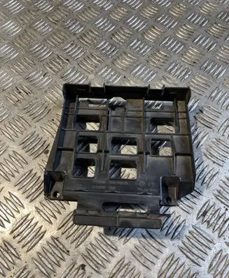 Other engine bay part