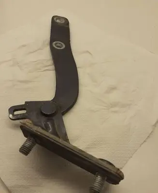 Honda FR-V Tailgate/trunk/boot hinge